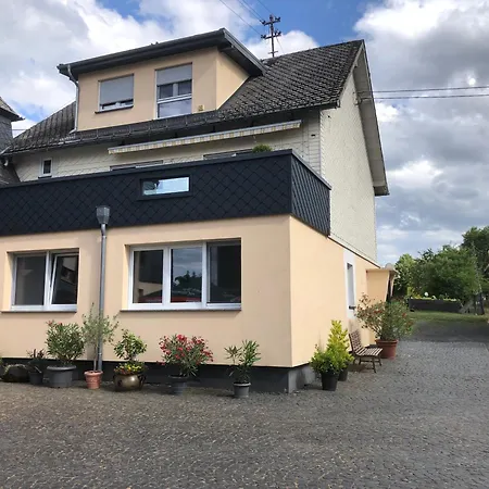 Ferienwohnung Auf Dem Bauernhof In Hachenburg Hof Kleeberg I Man Kann Ein Appartment Mit Bad Zubuchen Exterior photo