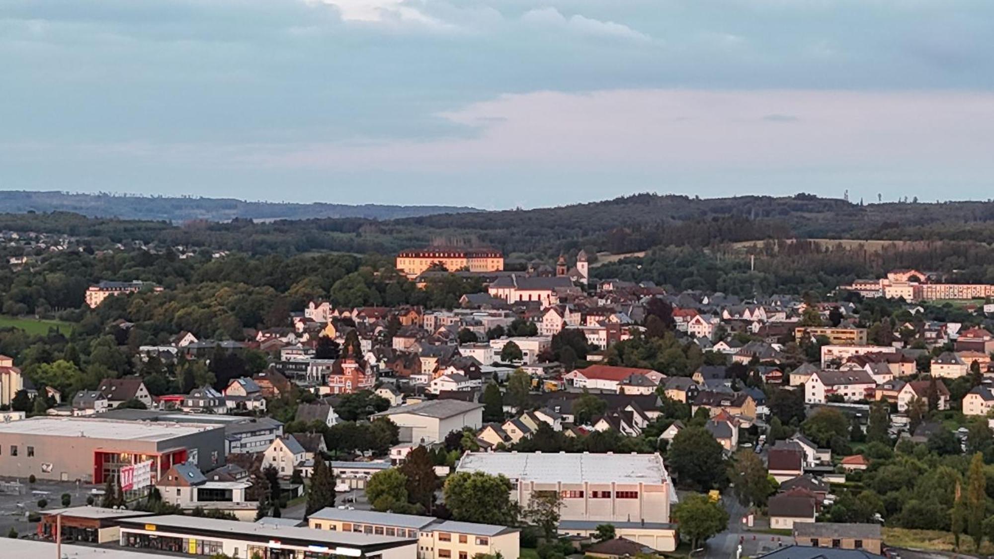 Auf Dem Bauernhof In Hof Kleeberg I Man Kann Ein Mit Bad Zubuchen *