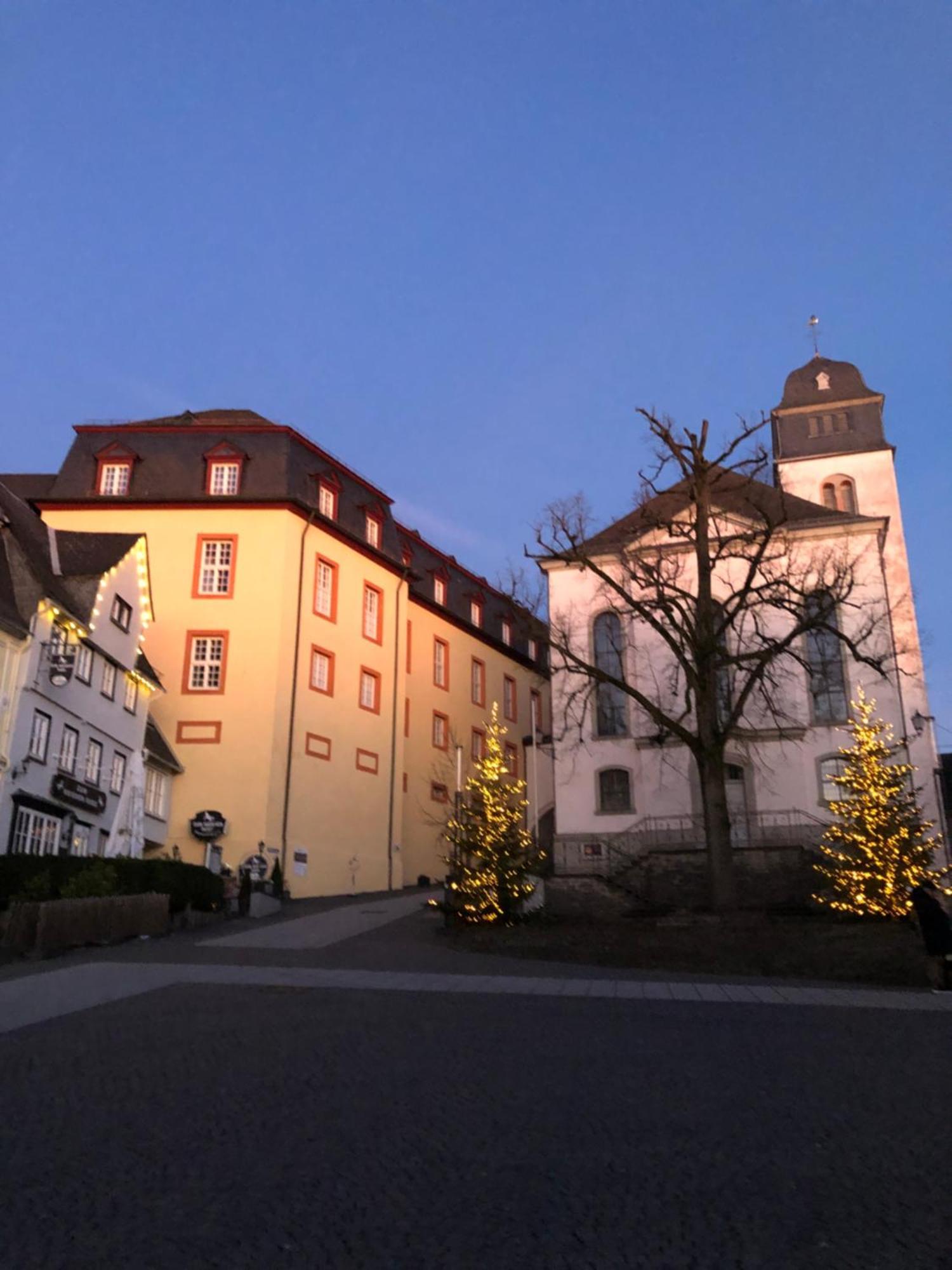 Auf Dem Bauernhof In Hof Kleeberg I Man Kann Ein Mit Bad Zubuchen Apartment Hachenburg